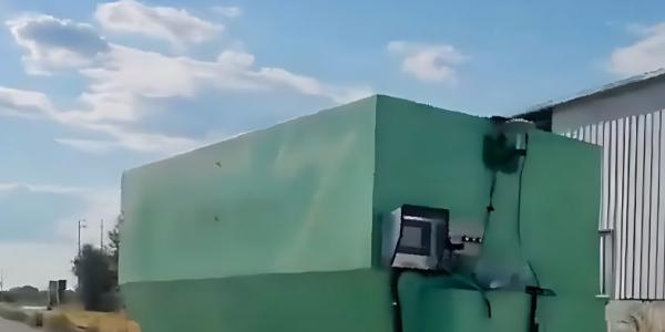 无人驾驶撒料车